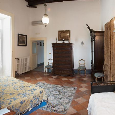 Il Teatro Di Nerone Apartment Napoli Bagian luar foto