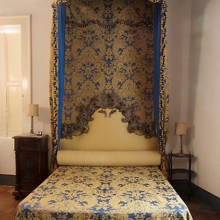 Il Teatro Di Nerone Apartment Napoli Bagian luar foto