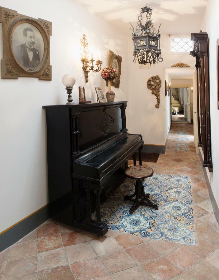 Il Teatro Di Nerone Apartment Napoli Bagian luar foto