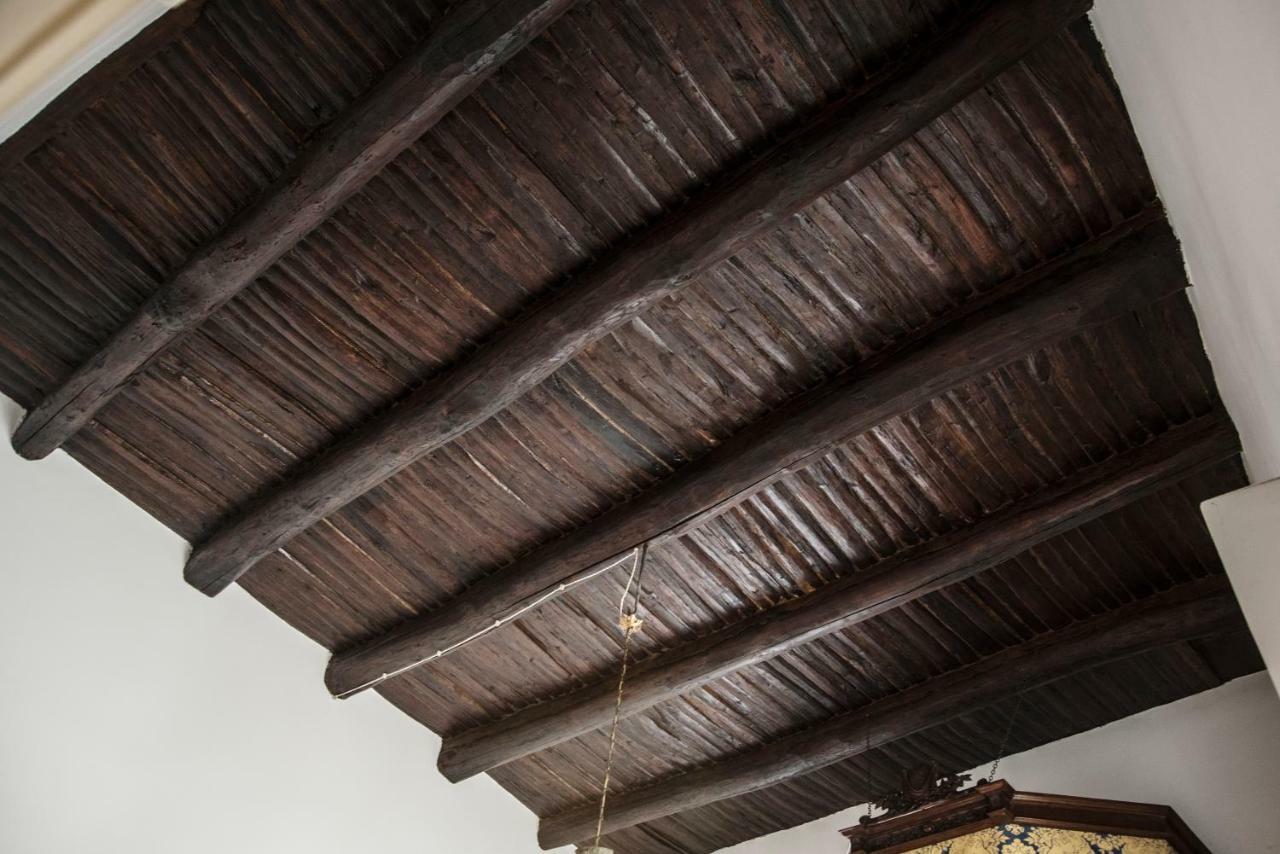 Il Teatro Di Nerone Apartment Napoli Bagian luar foto