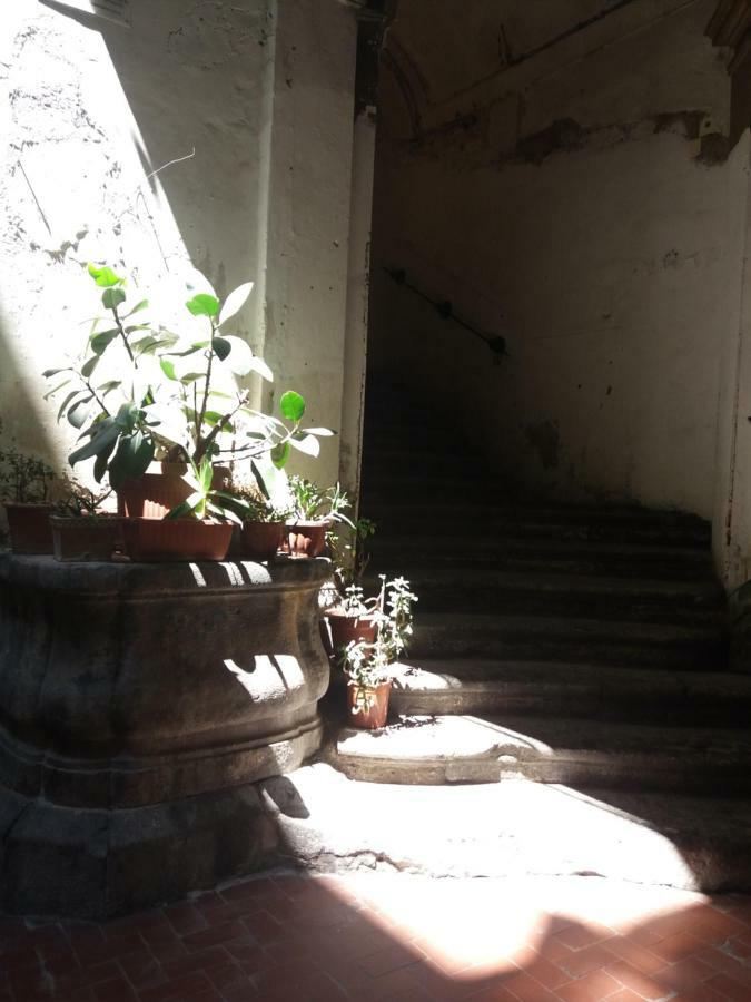 Il Teatro Di Nerone Apartment Napoli Bagian luar foto