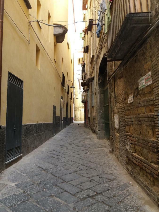 Il Teatro Di Nerone Apartment Napoli Bagian luar foto