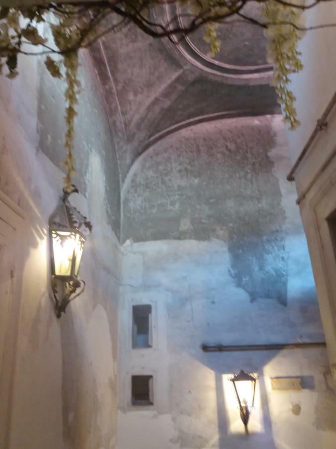 Il Teatro Di Nerone Apartment Napoli Bagian luar foto