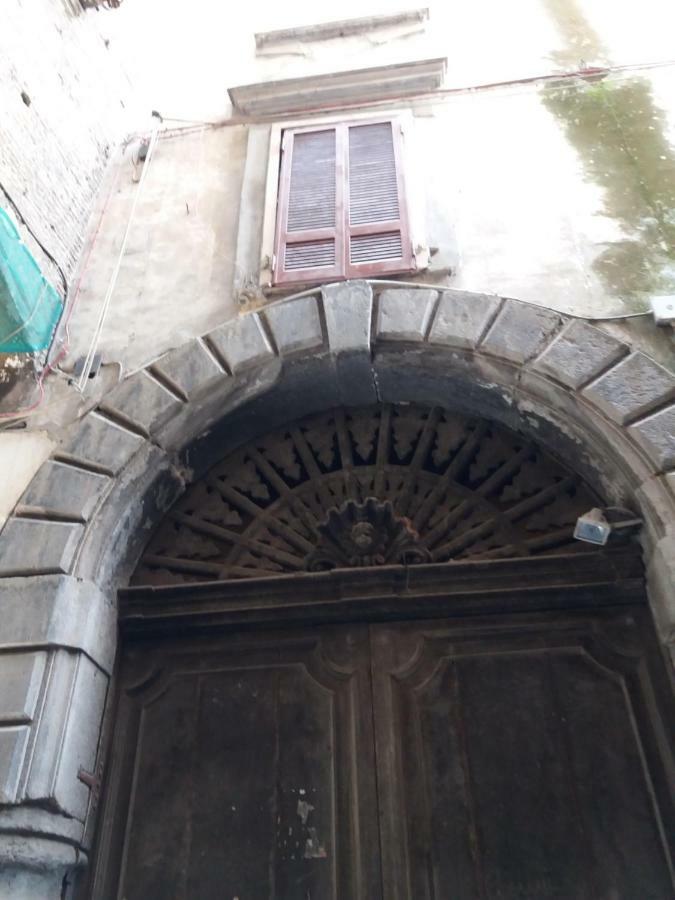 Il Teatro Di Nerone Apartment Napoli Bagian luar foto